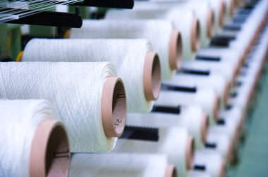 Endüstriyel kumaş üretim hattı