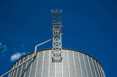 tahıl saklamak için kullanılan çelik hububat siloları