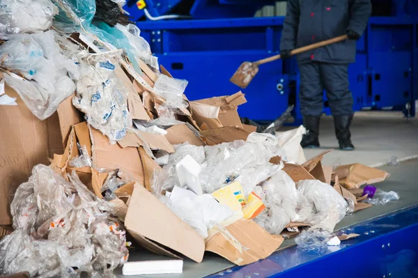 Fábrica de reciclagem de resíduos — Fotografia de Stock