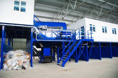 Atık geri dönüşüm fabrikası