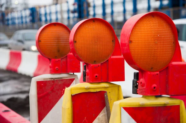 Riparazione Asfalto Pavimentazione Luce Costruzione Arancione Barricata Barriere Sicurezza Rosse — Foto Stock