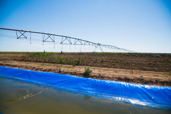 Автоматизированная система орошения сельского хозяйства на сельскохозяйственном ландшафте