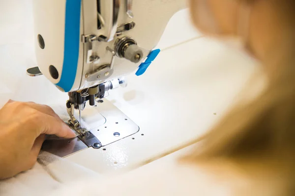 Woman Hands Fabric Sewing Machine Seamstress Working Her Equipment Tailoring — Stock Photo, Image