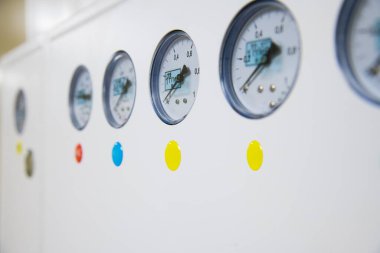 Modern klinikteki ameliyathane.