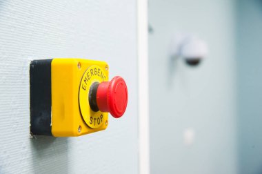 Modern klinikteki ameliyathane.