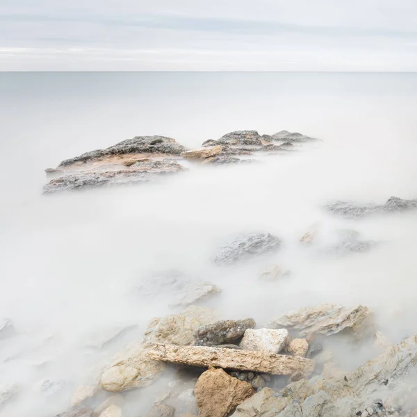 Lange blootstelling zee artistieke landschap — Stockfoto