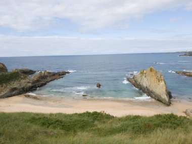 Fantastik kayalık plaj manzara