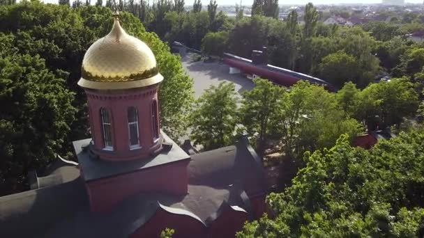 Iglesia Ortodoxa Los Bosques Cerca Wwii Soviético Monumento Submarino Odessa — Vídeo de stock