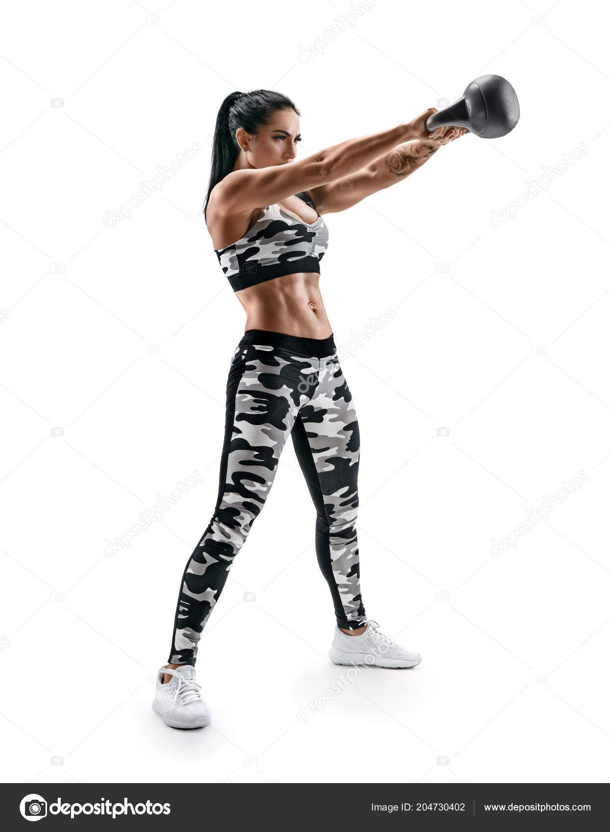 Sportliche Frau Kettlebell Swings Tun Foto Von Latin Frau