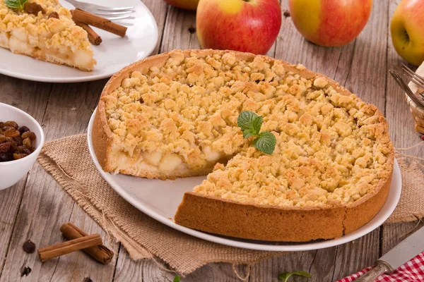 Crumble Torta Mele Piatto Bianco — Foto Stock