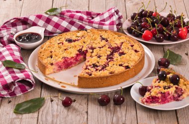 Beyaz yemek tarihinde kirazlı turta. 