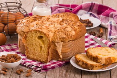 Paskalya Güvercin Ekmeği (Colomba Pasquale)