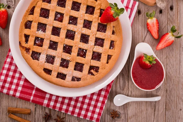 Crostata Fragole Piatto Bianco — Foto Stock