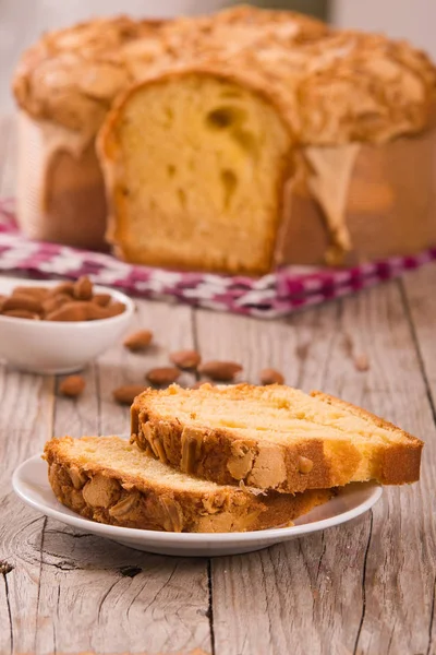 Paskalya Güvercin Ekmeği (Colomba Pasquale)