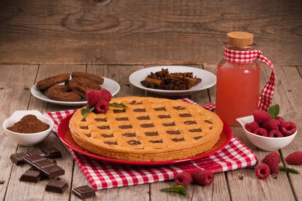 Chocolate Tart Red Dish — Stock Photo, Image