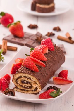 Çikolatalı rulo çilek ile.