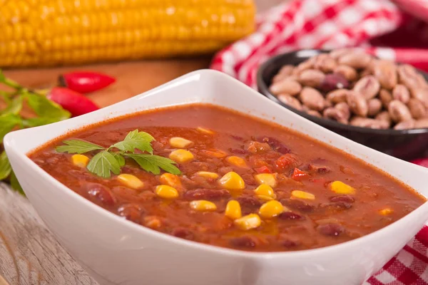 Rundvlees Chili Met Maïskolven Witte Bowl — Stockfoto