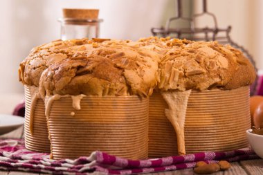 Paskalya Güvercin Ekmeği (Colomba Pasquale)