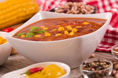 Sığır eti biber Mısır ahşap tablo ile.