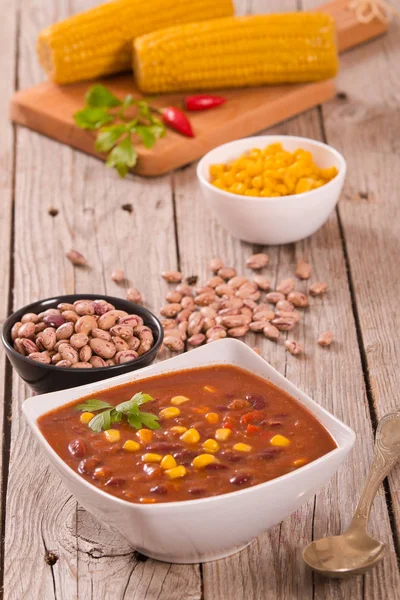 Sığır eti biber Mısır ahşap tablo ile.