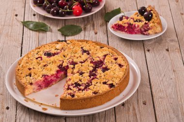 Beyaz yemek tarihinde kirazlı turta.