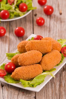 Suppli, İtalyan kızarmış pirinç topları.