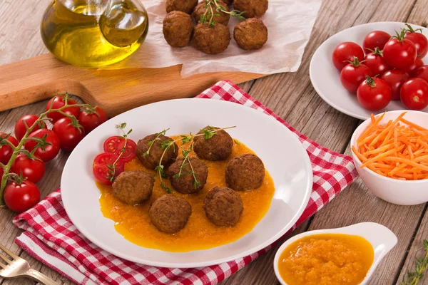 Polpette Con Purè Carote — Foto Stock