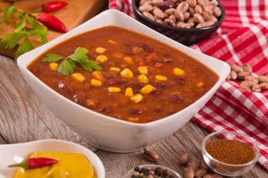 Sığır eti biber ahşap tablo.