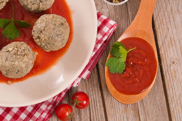 Köttbullar Med Tomatsås — Stockfoto