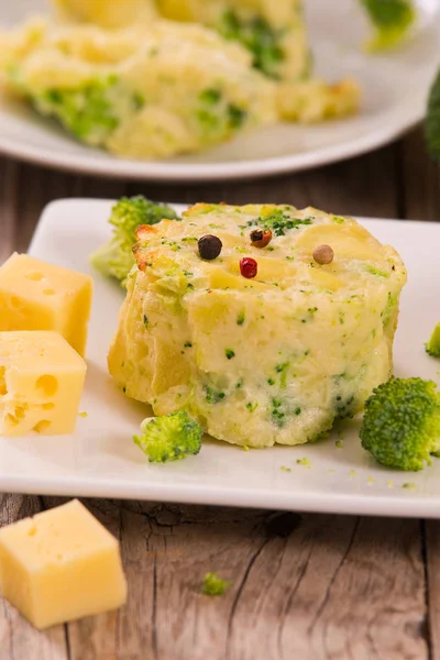 Gratines Pommes Terre Aux Fleurs Brocoli — Photo