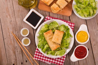 Bahar rulo kesme tahtası.