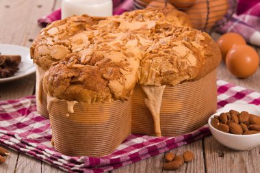 Paskalya Güvercin Ekmeği (Colomba Pasquale)