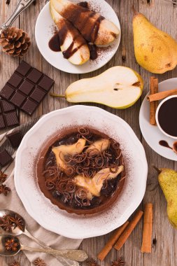 Armut ve çikolata tart.