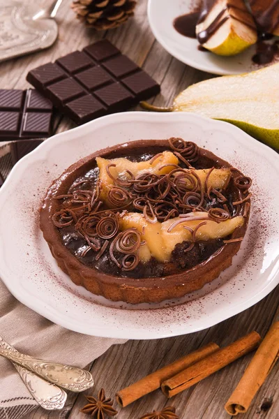 Armut ve çikolata tart.