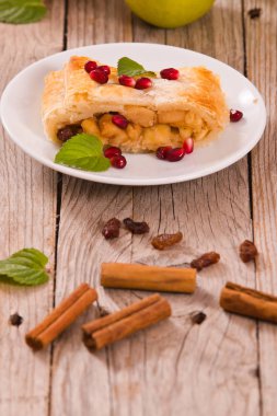 Apple strudel narlı.
