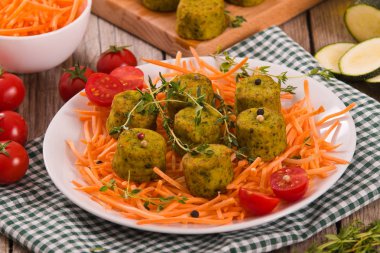 Havuç Salata Vejetaryen köfte.