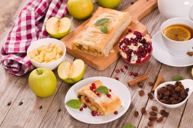Apple strudel narlı.