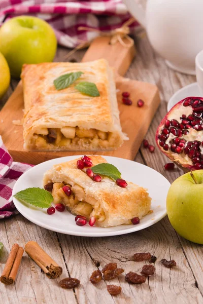 Apple strudel narlı.