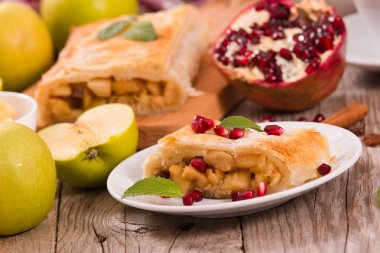 Apple strudel narlı.