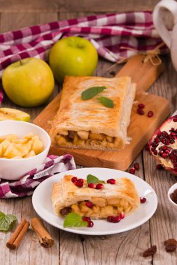 Apple strudel narlı.