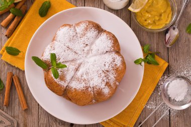 Limon kremalı dolgulu kek.