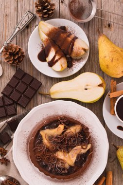 Armut ve çikolata tart.