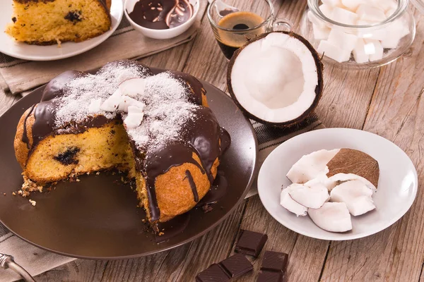 Csokoládé Kókusz Torta Krémmel Tölteléket — Stock Fotó
