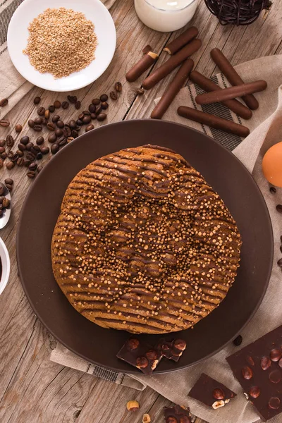 Bolo Café Chocolate Com Sementes Quinoa Mesa Madeira — Fotografia de Stock