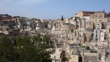 Matera'lı Sassi'nin panoramik manzarası. Basilicata. İtalya.