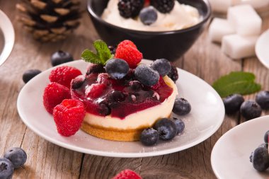 Karışık Meyveli ile Cheesecakes.