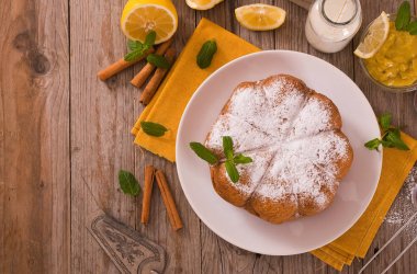 Limon kremalı dolgulu kek.