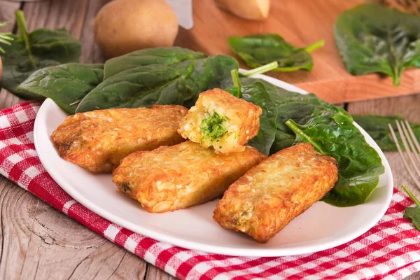 Croquetes Batata Com Espinafre Mussarela — Fotografia de Stock