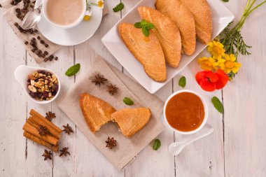 Floransa tatlı puf böreği.