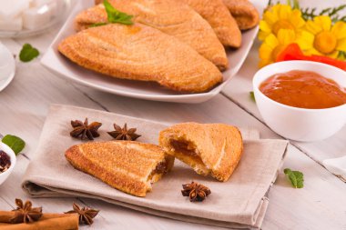 Floransa tatlı puf böreği.